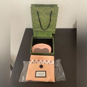Gucci beauty gift small comb